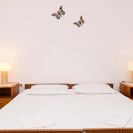 Holiday Frane - Two Bedroom Holiday With Terrace And Sea View Appartamento