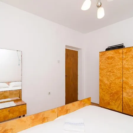 Appartamento Holiday Frane - Two Bedroom Holiday With Terrace And Sea View *