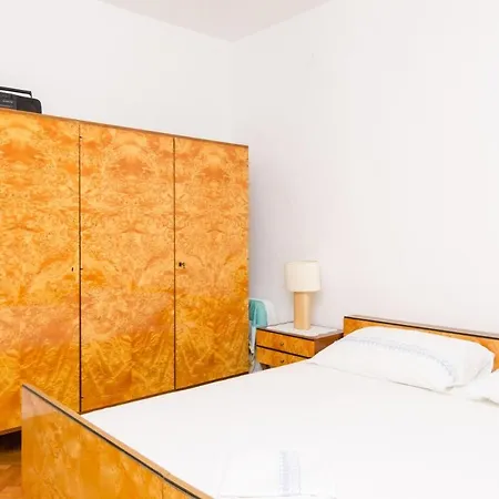 Appartement Holiday Frane - Two Bedroom Holiday With Terrace And Sea View