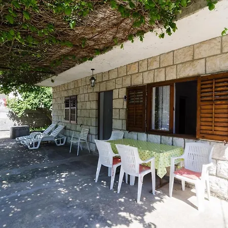 Holiday Frane - Two Bedroom Holiday With Terrace And Sea View Appartement *