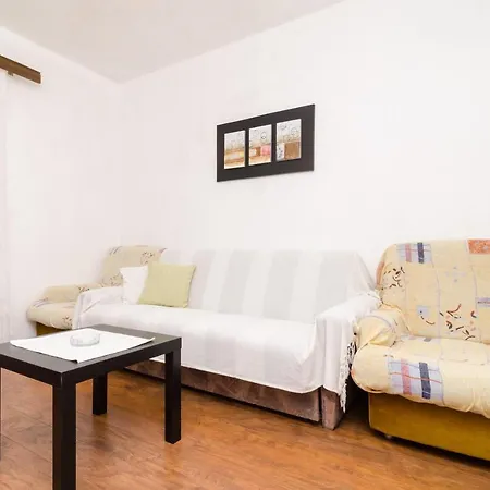 Holiday Frane - Two Bedroom Holiday With Terrace And Sea View Appartement